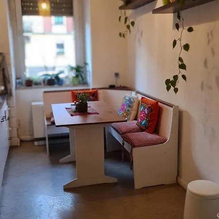 Gemuetliches In Einer Altbauwohnung In Der Stadt * فورتسبورغ